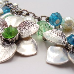 Premiere Designs "Garden Gate" Silver tone and Rhinestone Floral Statement Necklace Earrings Jewelry Set