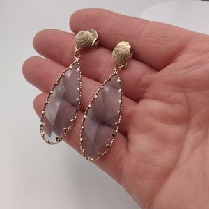 Elegant Vintage Fashion Gold and Smokey Grey Beveled Glass Leaf Dangle Pierced Earrings