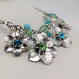 Premiere Designs "Garden Gate" Silver tone and Rhinestone Floral Statement Necklace Earrings Jewelry Set