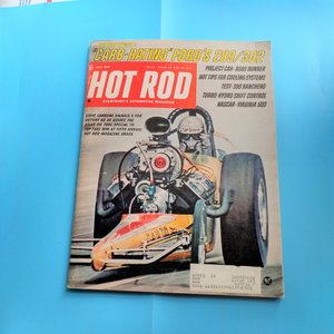 HOT ROD Magazine July 1968 Vintage Magazine, Great gift for Dad and Grampa. Original price 50 cents!!!