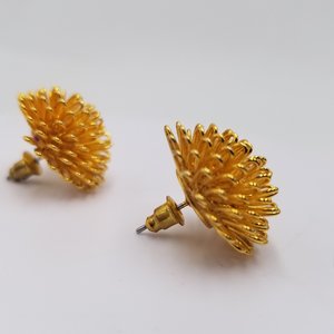 Vintage Gold Tone Wire Looped Flower Post Earrings, Wire Dandelions, Pierced Earrings