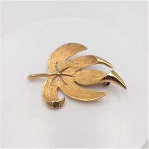 Vintage Mid Century Gold Tone Textured  Leaf Brooch for Women