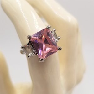 Fun Vintage Silver Tone Large Pink and Clear Princess Cut Cubic Zirconia Fashion Ring Size 5.75