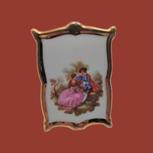 Vintage Limoges Porcelain  Standing Frame Ornament of Courting Couple, with Gold Trim Glazing