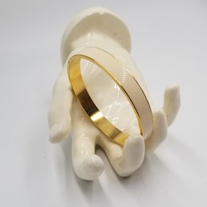 Crown Trifari Cream Enamel and Gold Tone Small Bangle Bracelet