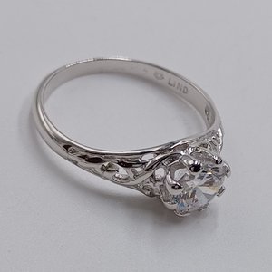 Vintage Sterling Silver LIND Filigree Cubic Zirconia Solitaire Ring Size 8