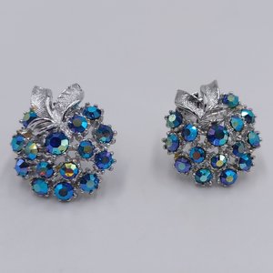 Vintage Lisner and Pakula Silver Tone and Light Blue Peacock Aurora Borealis Rhinestones Jewelry Set, Maximum Sparkle, Demi Parure