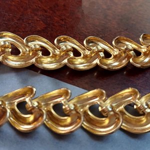 Vintage Shiny Gold Tone Chunky Half Link Curb Chain Statement Necklace