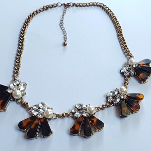 Faux Tortoise Shell and Large Clear Rhinestones Statement Necklace