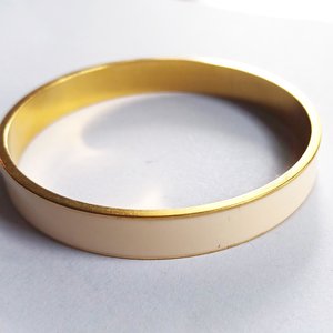 Crown Trifari Cream Enamel and Gold Tone Small Bangle Bracelet