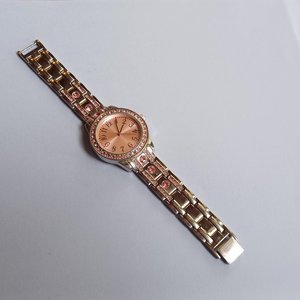Vintage Shiny Silver Tone with Pink Rhinestones Metal link Bracelet Quartz Watch