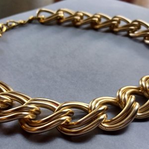 Vintage Large Matte Gold Tone Double Link Toggle Statement Necklace