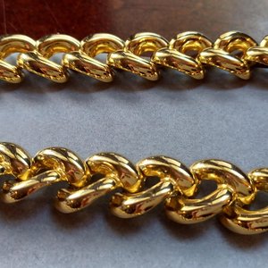 Vintage Shiny Gold Tone Chunky Half Link Curb Chain Statement Necklace