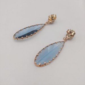 Elegant Vintage Fashion Gold and Smokey Grey Beveled Glass Leaf Dangle Pierced Earrings