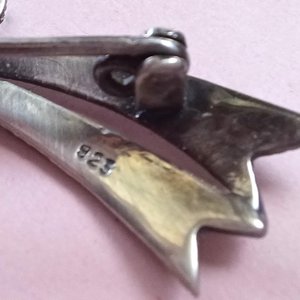 Sterling Silver, Marcasite and Amethyst Art Deco Hearts and Ribbons Brooch
