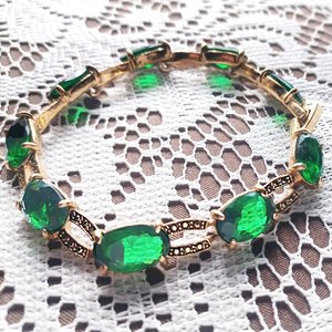 Monet Gold Tone and Dark Green Jewel Link Bracelet and Dangle Earrings Jewelry Set