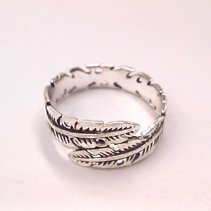 Vintage Sterling Silver Native Inspired Wrap Around Feather Ring Size 9