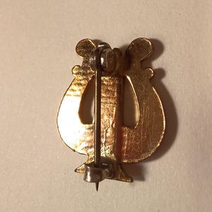 Vintage Gold Tone Lyre, US Navy Band Leader Staff Officer Collar Insignia Pin