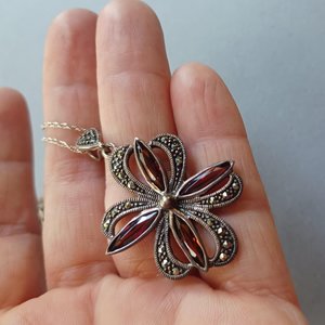 Vintage Art Deco Sterling Silver Marcasite and Topaz Flower Clover Pendant Necklace