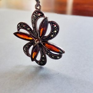 Vintage Art Deco Sterling Silver Marcasite and Topaz Flower Clover Pendant Necklace