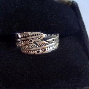 Vintage Sterling Silver Native Inspired Wrap Around Feather Ring Size 9