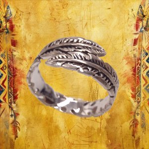 Vintage Sterling Silver Native Inspired Wrap Around Feather Ring Size 9