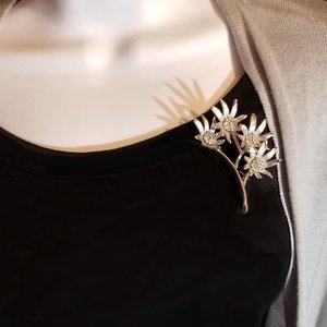 Vintage Large Signed Judy Lee Mid Century Silver Tone Multi-Flower Brooch, Gift for Her