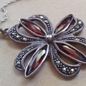Vintage Art Deco Sterling Silver Marcasite and Topaz Flower Clover Pendant Necklace