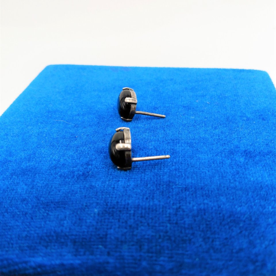 Vintage Sterling Silver Southwestern Oval Onyx Stud Earrings