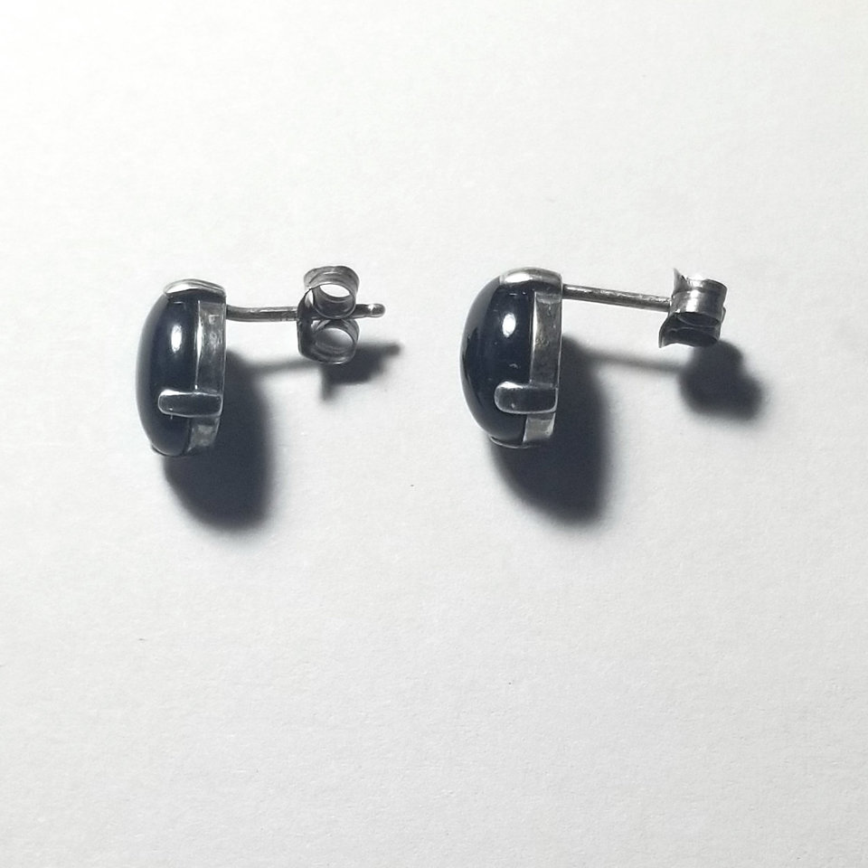Vintage Sterling Silver Southwestern Oval Onyx Stud Earrings