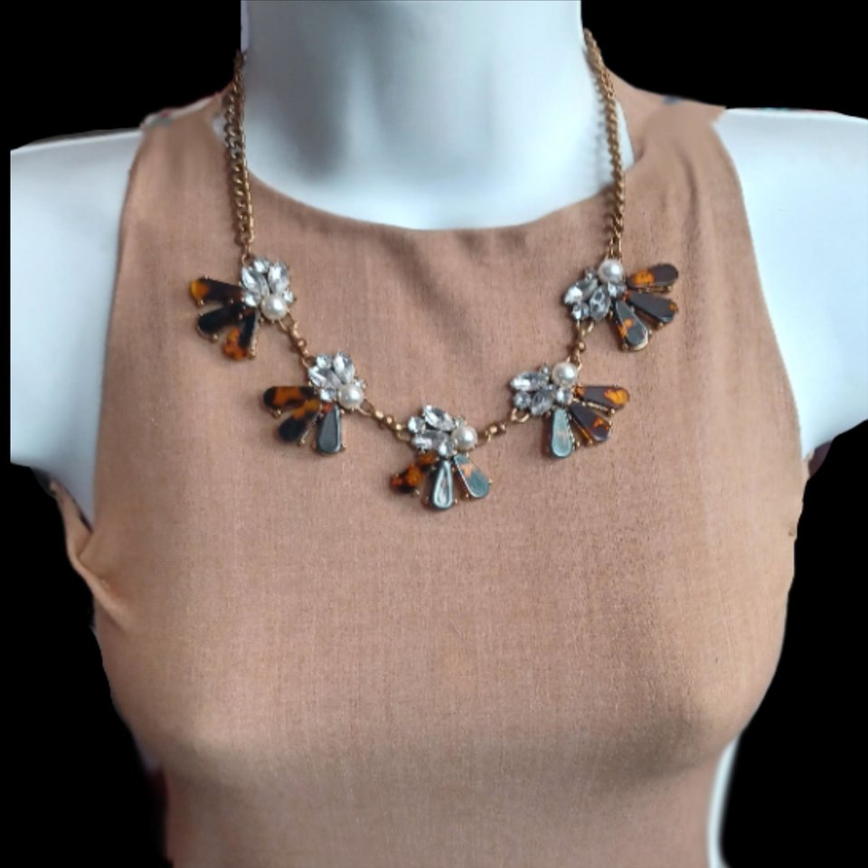 Faux Tortoise Shell and Large Clear Rhinestones Statement Necklace