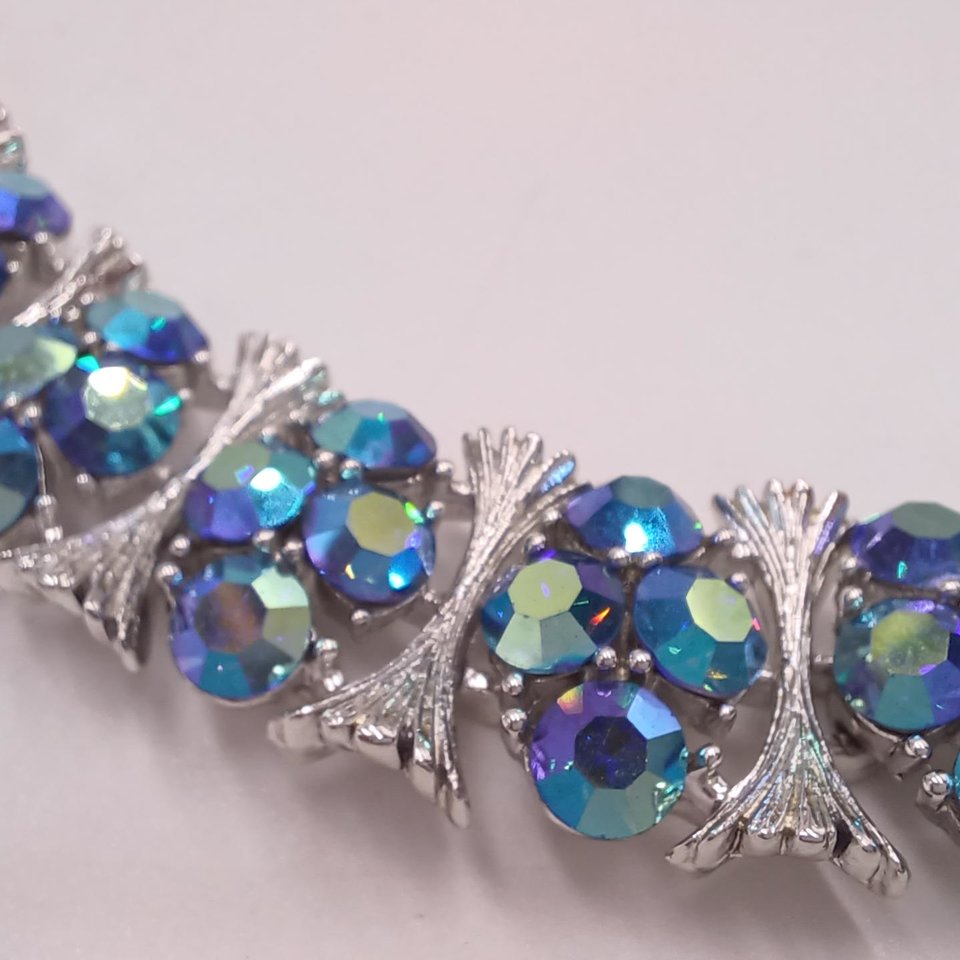 Vintage Lisner and Pakula Silver Tone and Light Blue Peacock Aurora Borealis Rhinestones Jewelry Set, Maximum Sparkle, Demi Parure