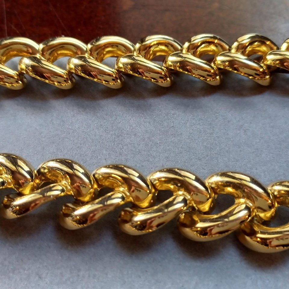 Vintage Shiny Gold Tone Chunky Half Link Curb Chain Statement Necklace