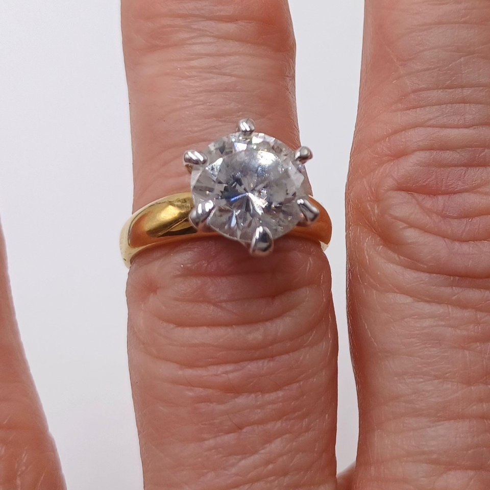 18K Gold Plated Large 5 Carat Cubic Zirconia Solitaire Engagement Ring, Size 7