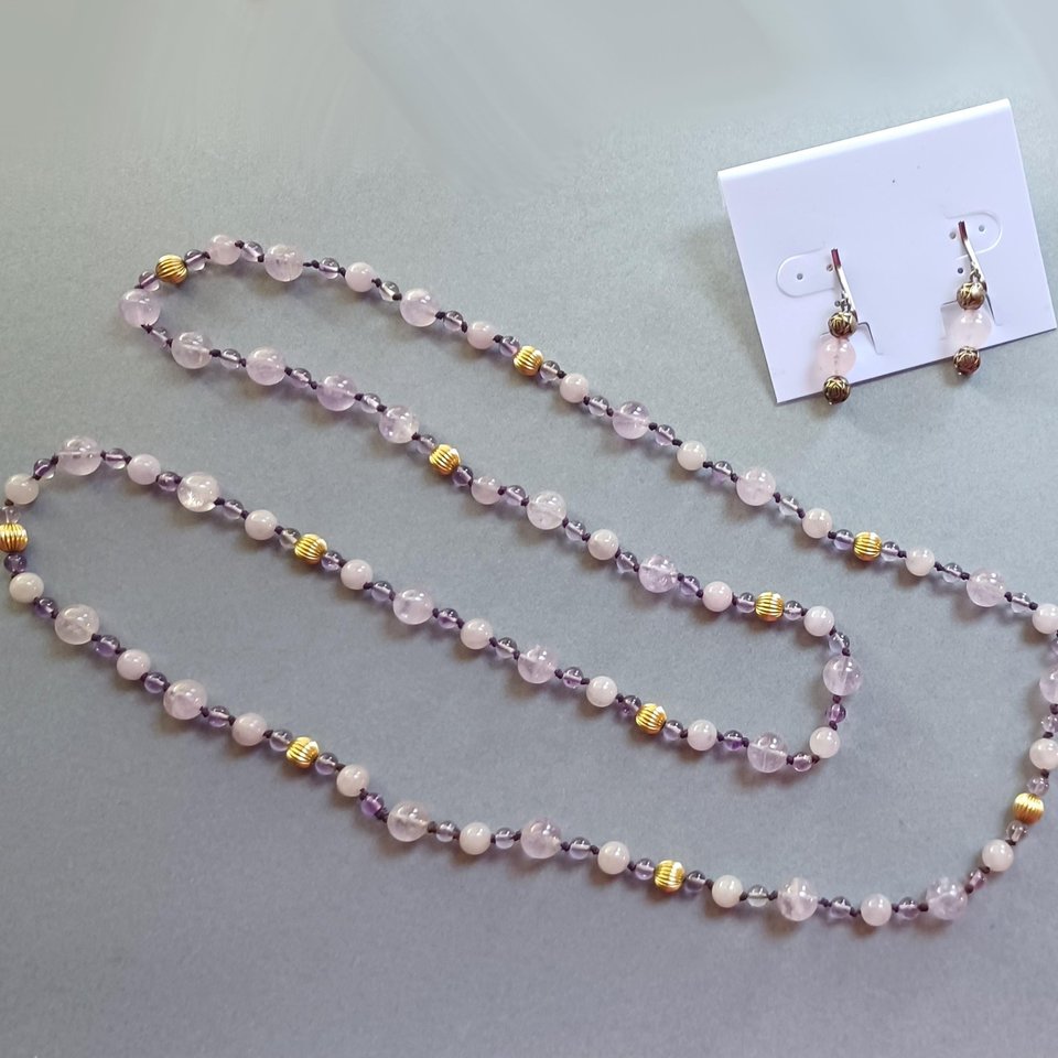 Vintage Hand Knotted Natural Light Amethyst Stones Beaded Necklace and Earrings Jewelry Set