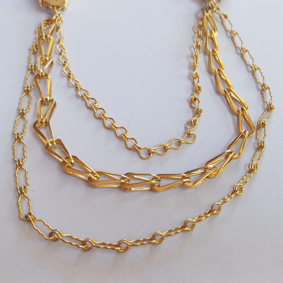Vintage Shiny Gold Tone with 3 Chains and Pink Rhinestones Sweater Clips