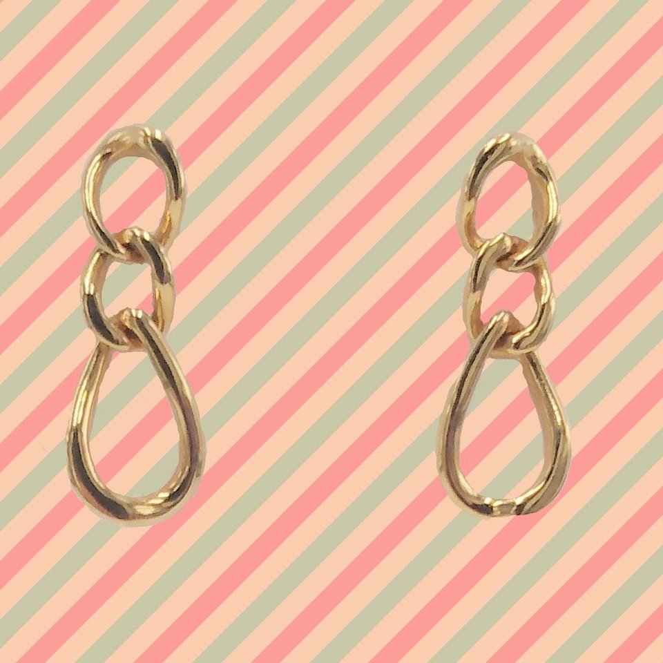 MONET Gold Tone Twisted Link Dangle Earrings, with original signed pushbacks