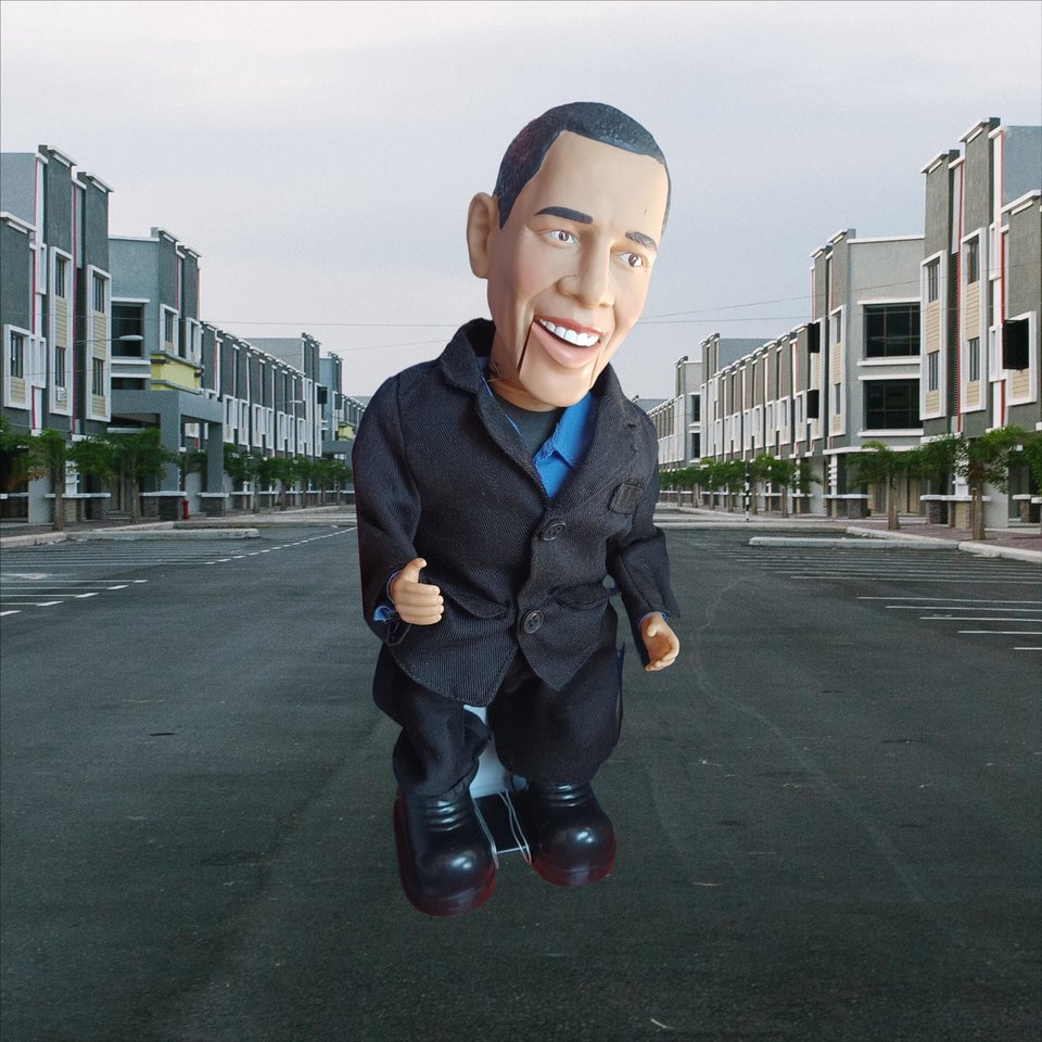 Vintage Senator Barack Obama Dancing Rockstar, Fun Singing Character Ex President Doll, New in Box