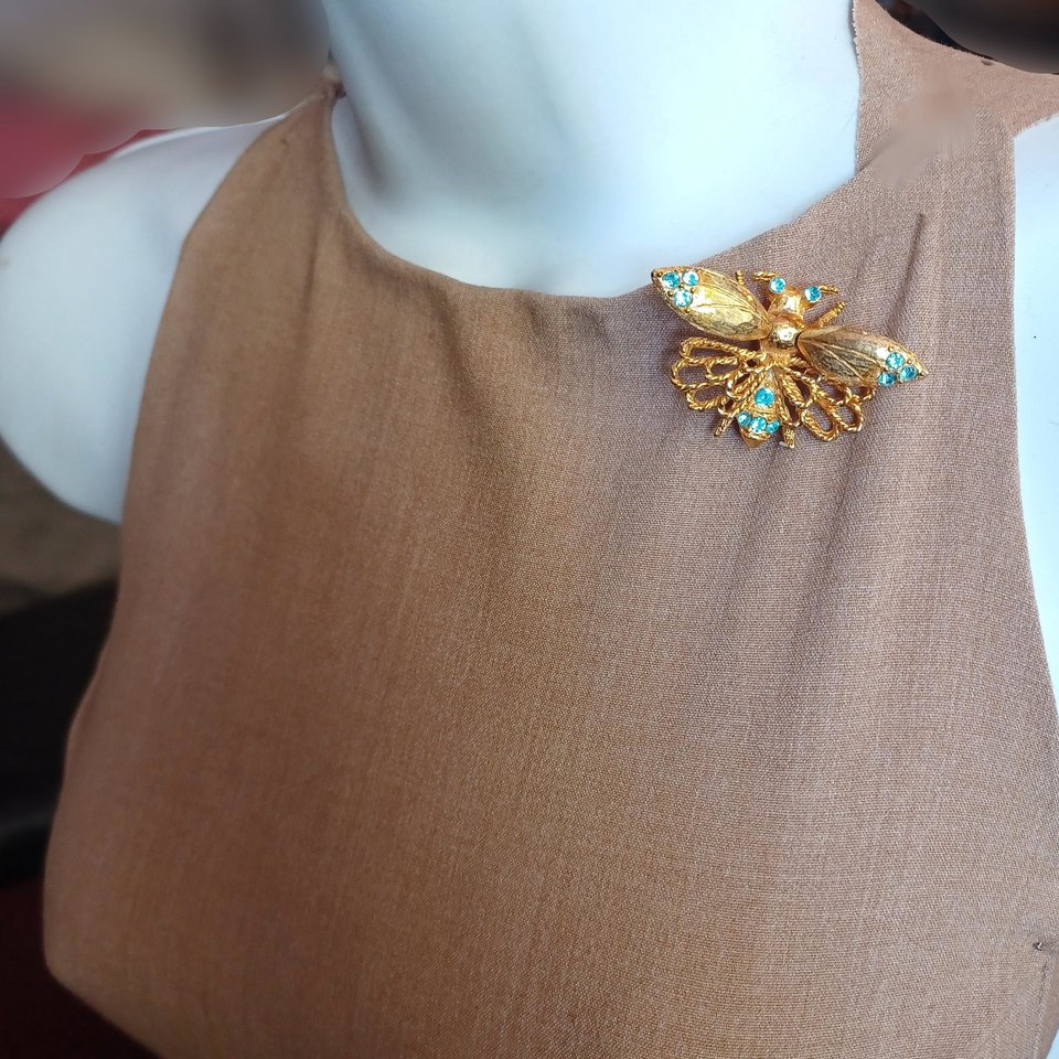 Jeanne Gold Plated Articulated Bug with Rhinestones Trembling Wings Brooch, Vintage
