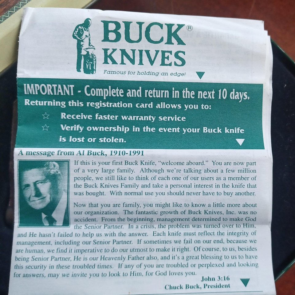 1997 Buck Cadet 303  3 Blade Pocket Knife, New in Gift Tin