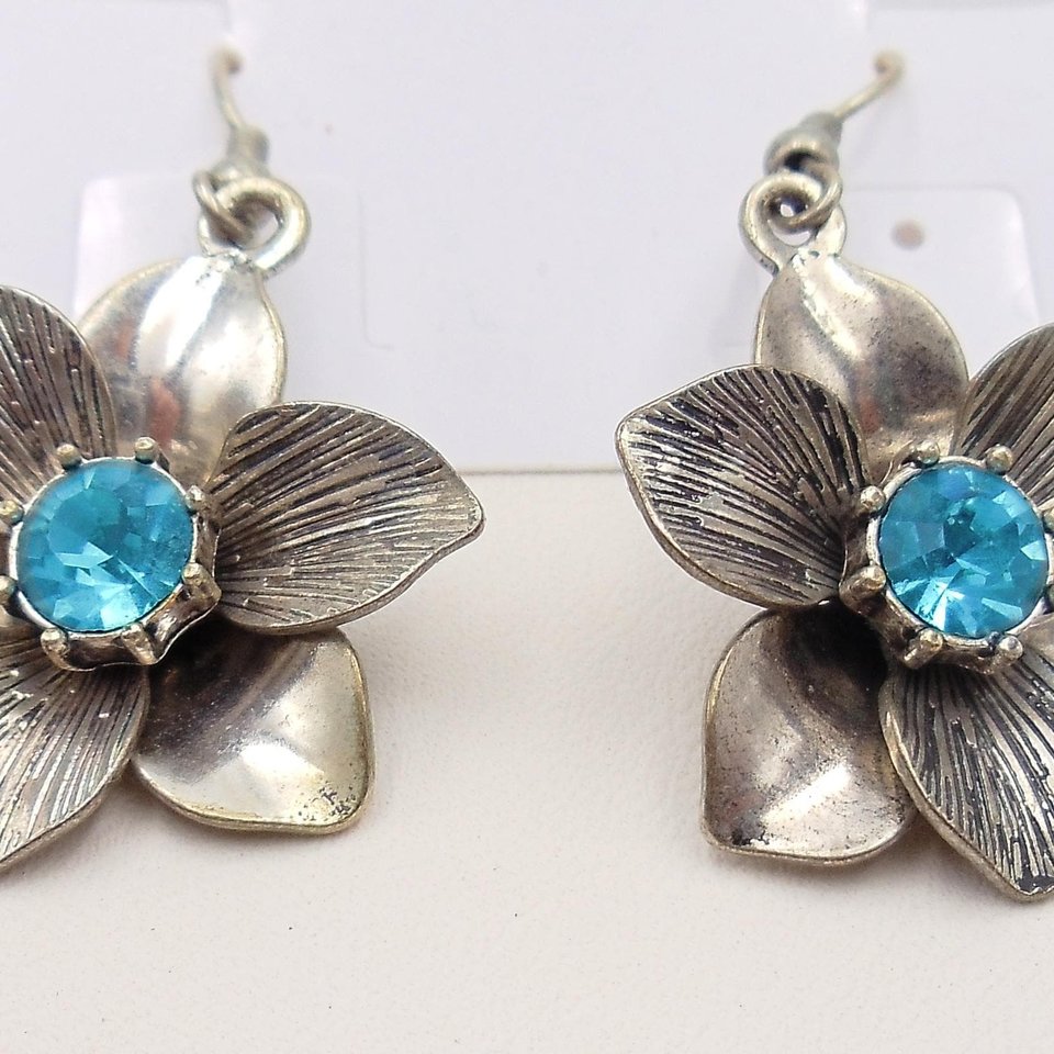 Premiere Designs "Garden Gate" Silver tone and Rhinestone Floral Statement Necklace Earrings Jewelry Set