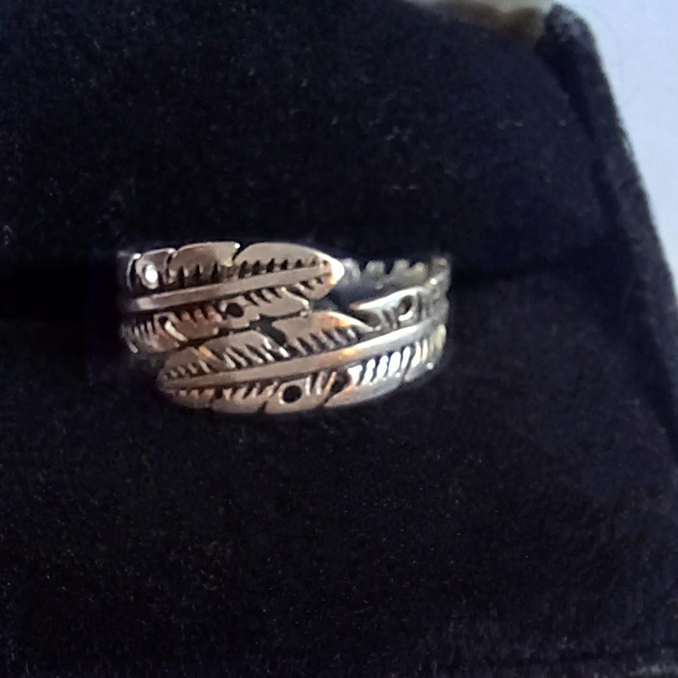 Vintage Sterling Silver Native Inspired Wrap Around Feather Ring Size 9