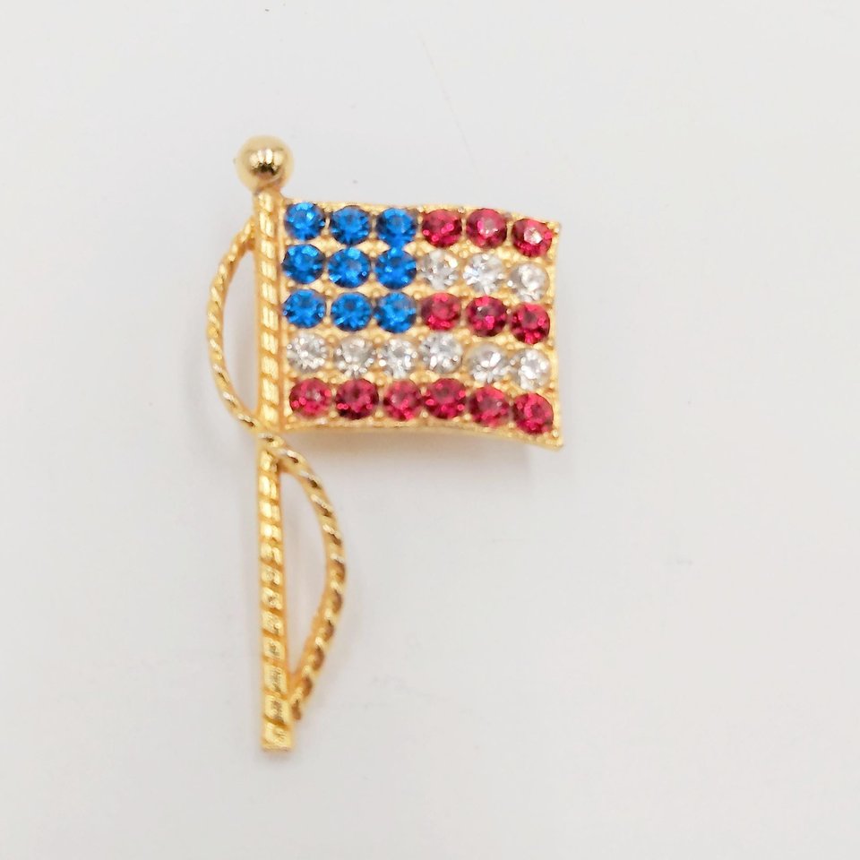 Vintage US American Flag  Gold Tone and Rhinestones Brooch